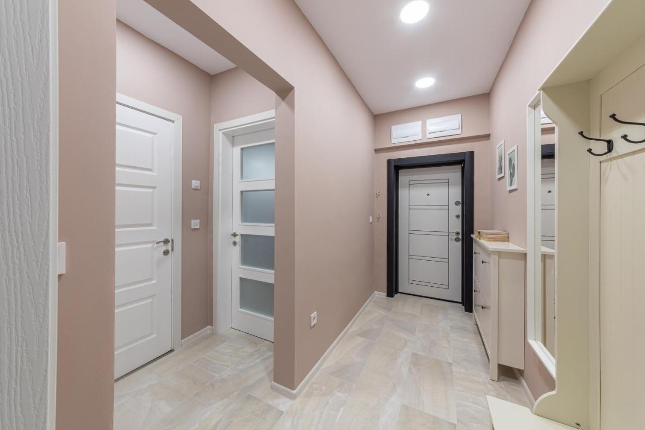 Great Location Apartment Varna Exterior photo